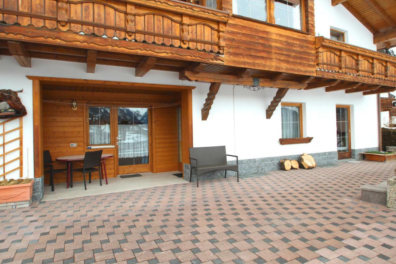 Ferienwohnung Tschiderer 라디스 외부 사진
